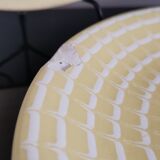 Lot de 5 anciennes assiettes plates Longchamp jaune soleil