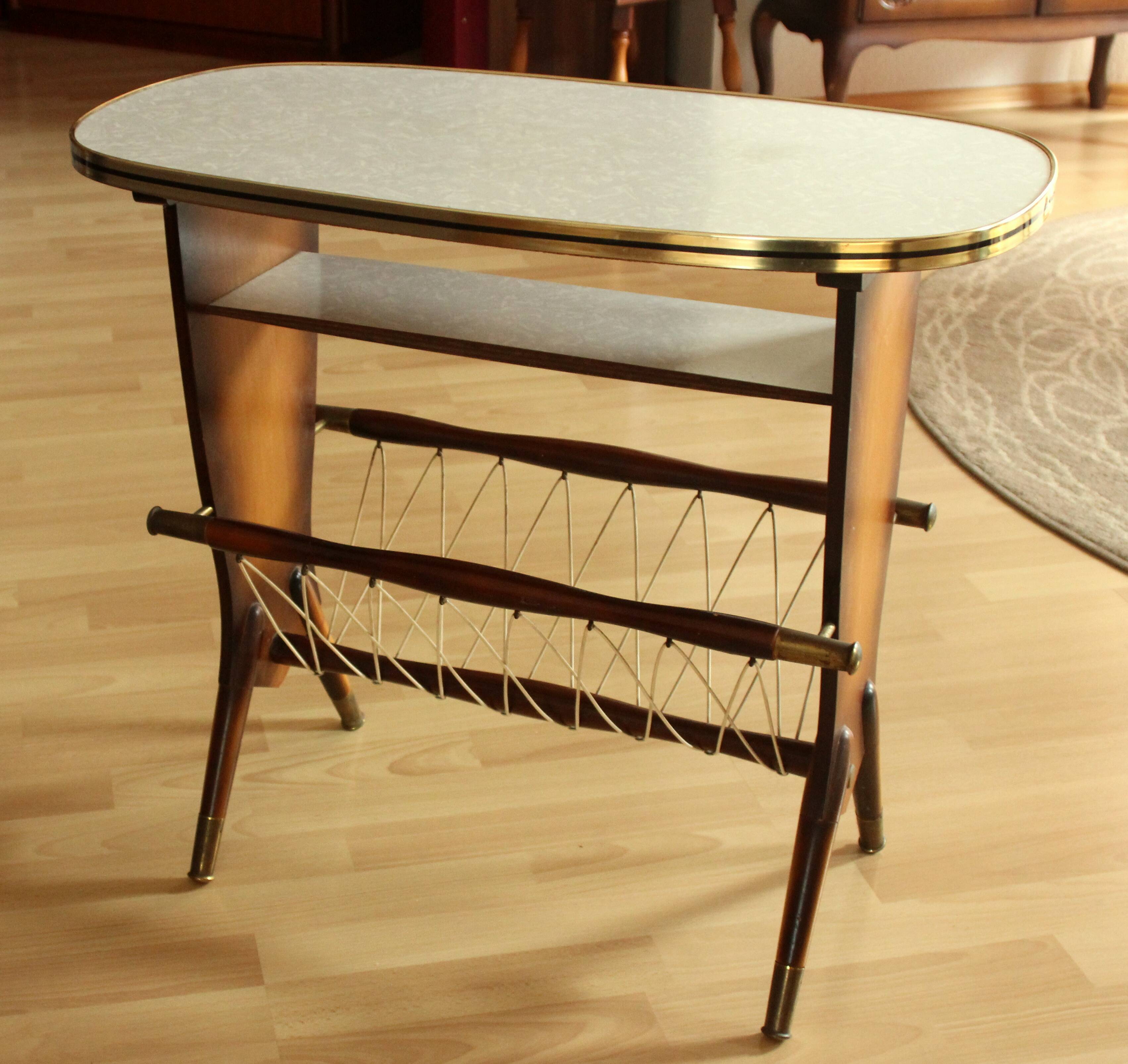 Original 1950s side table with magazine rack - Vintage