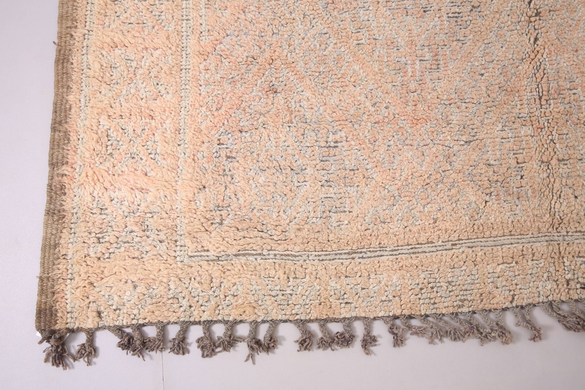 Vintage Beni Mguild Rug 305 x 326 cm - Moroccan Rug - Authentic Berber Rug