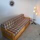 Ancien canapé lit 3 places design années 70/80 en pin vintage sofa