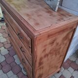 Vintage chest of drawers