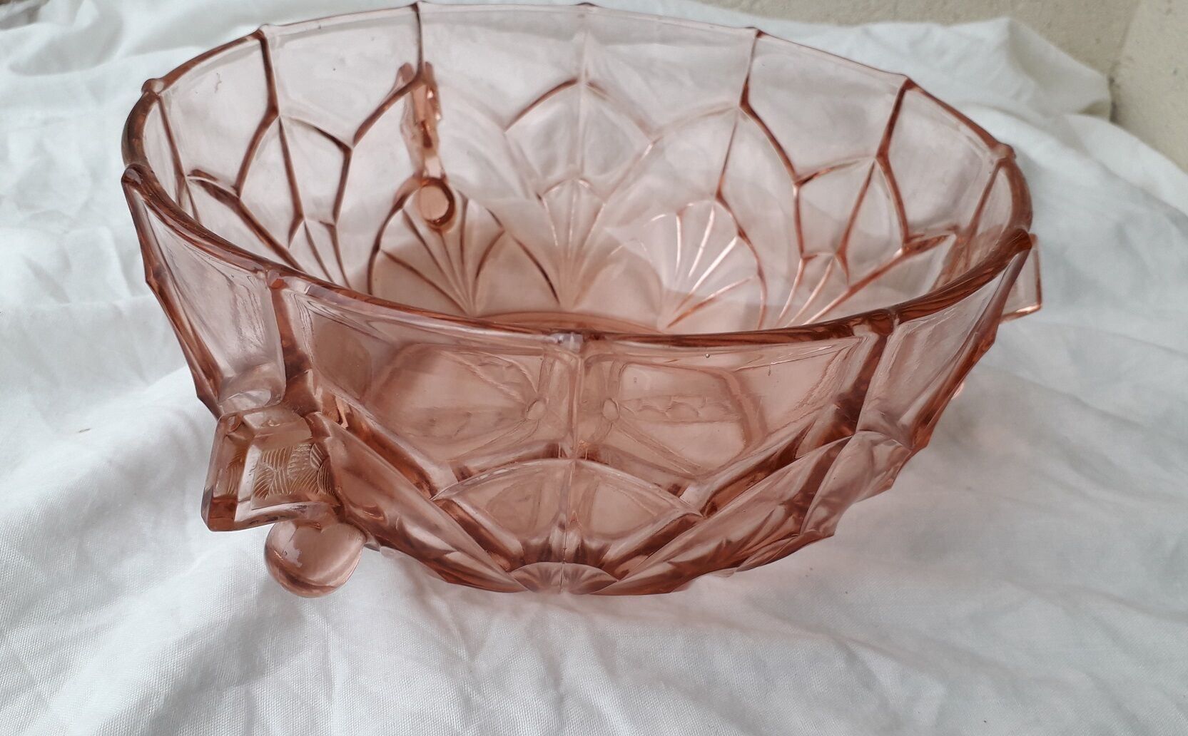Glass salad bowl