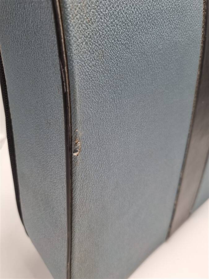 Olivetti Lettera 32 typewriter