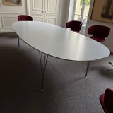 Table Superellipse Fritz Hansen numérotée 3m/1,30 m,  gris, pieds chromés