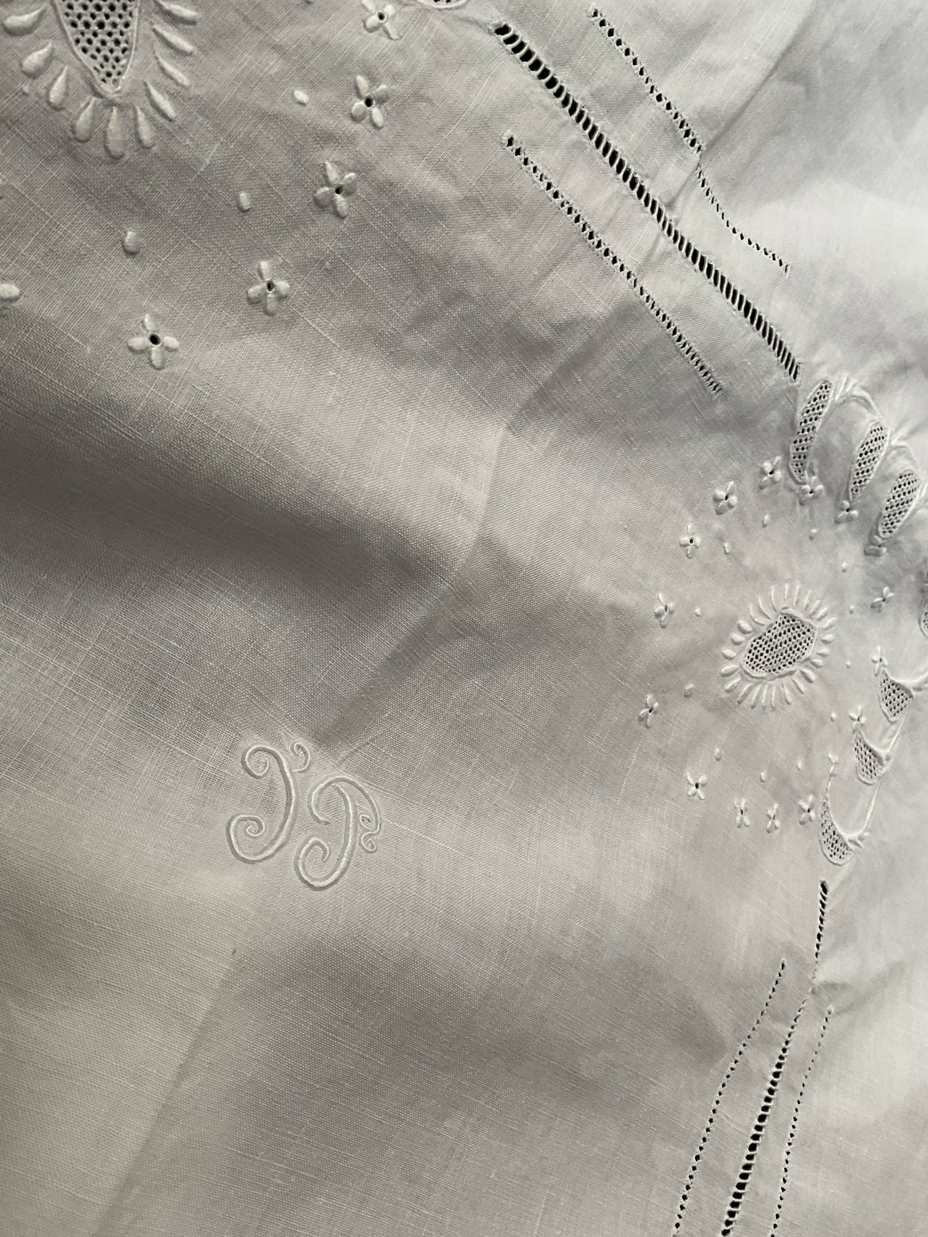 Linen tablecloth .embroidered .monogram T P . 296 cm x 170 cm