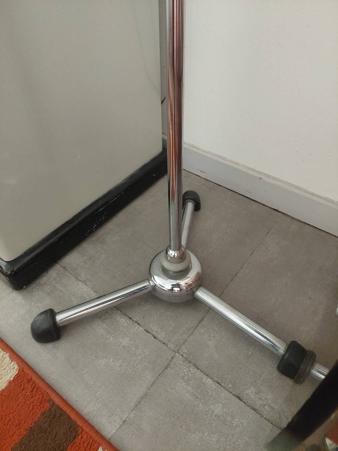 1950s telescopic gooseneck floor lamp