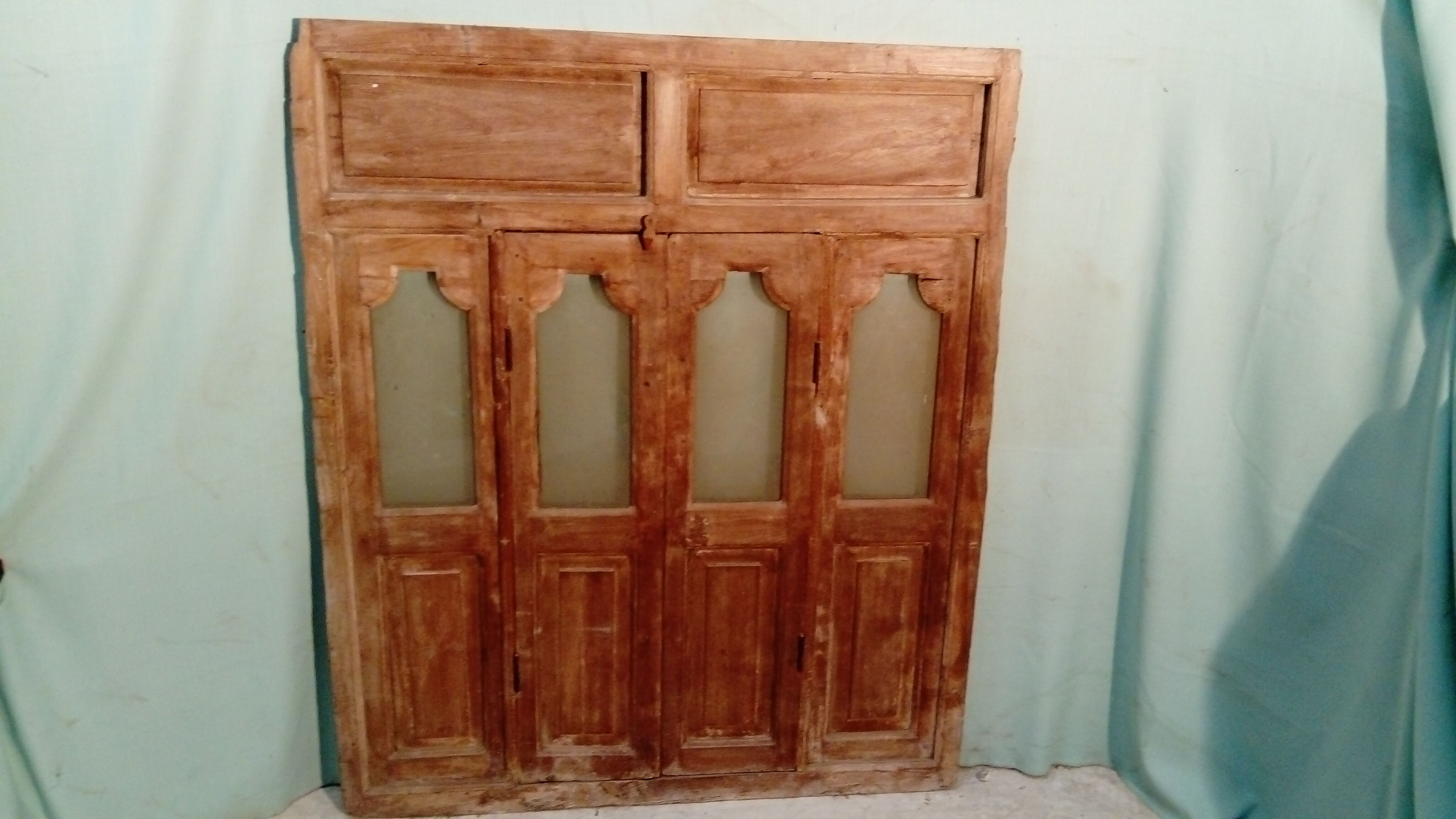 Fenêtre-porte ancienne en teck
