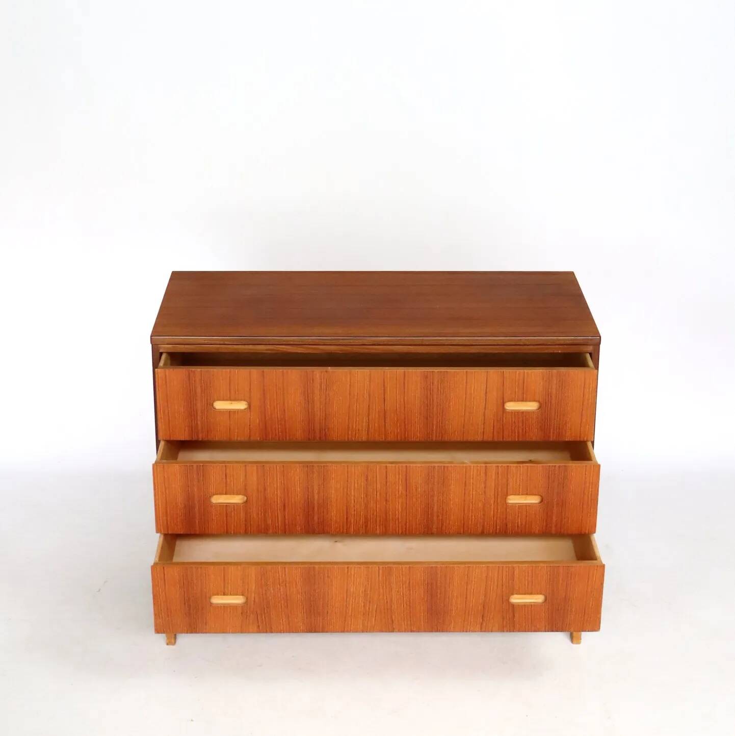 Commode scandinave en teck