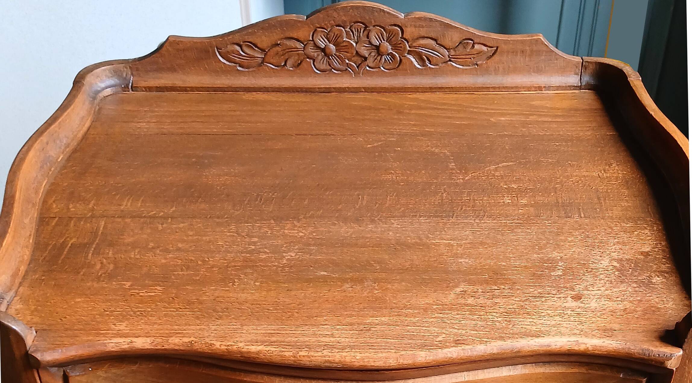 Curved fruitwood chiffonnier in Louis XV style.