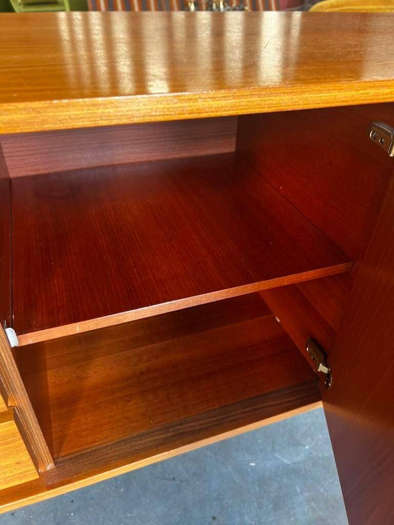 Buffet scandinave vintage en bois / commode / buffet