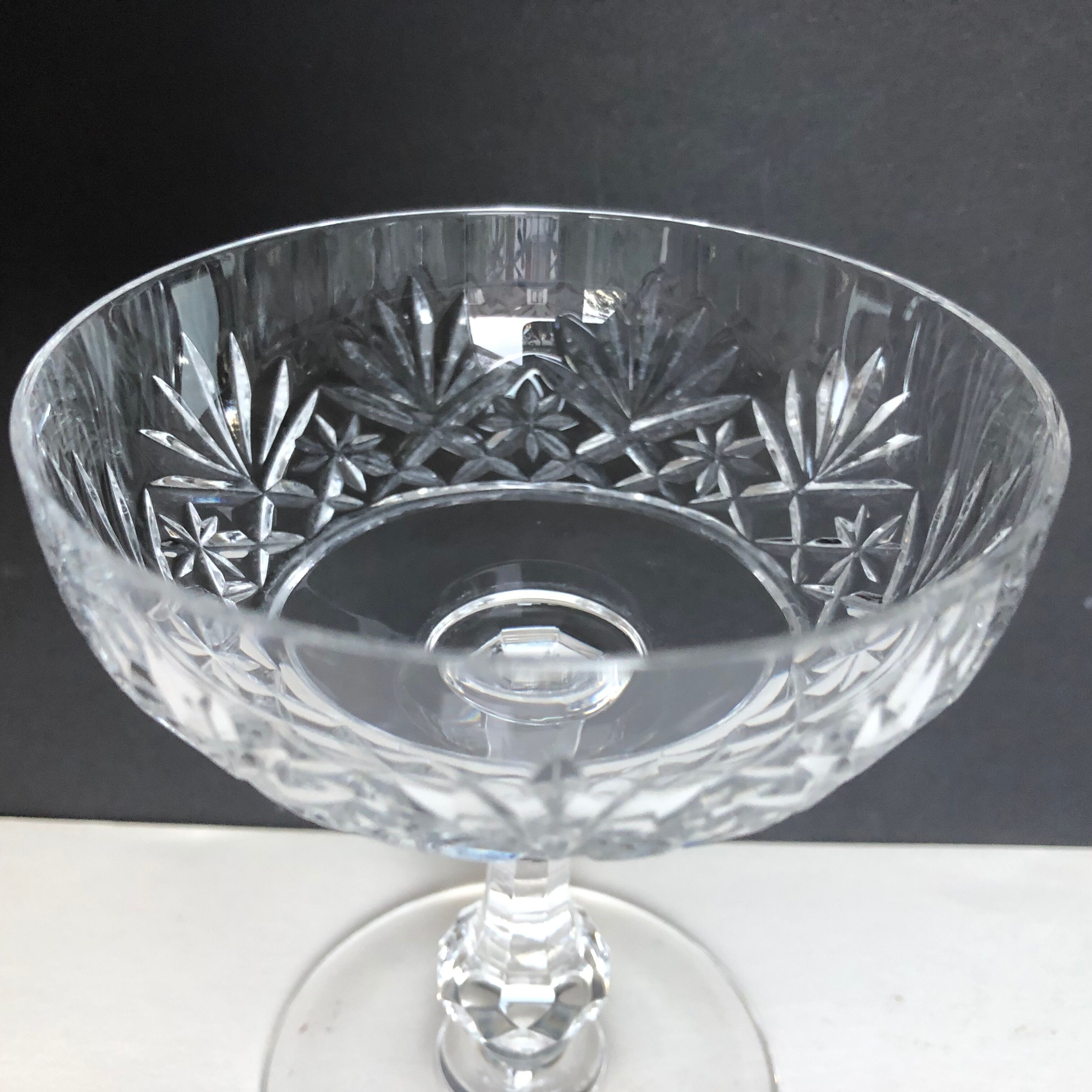 6 Champagne glasses in cut crystal from Saint Louis