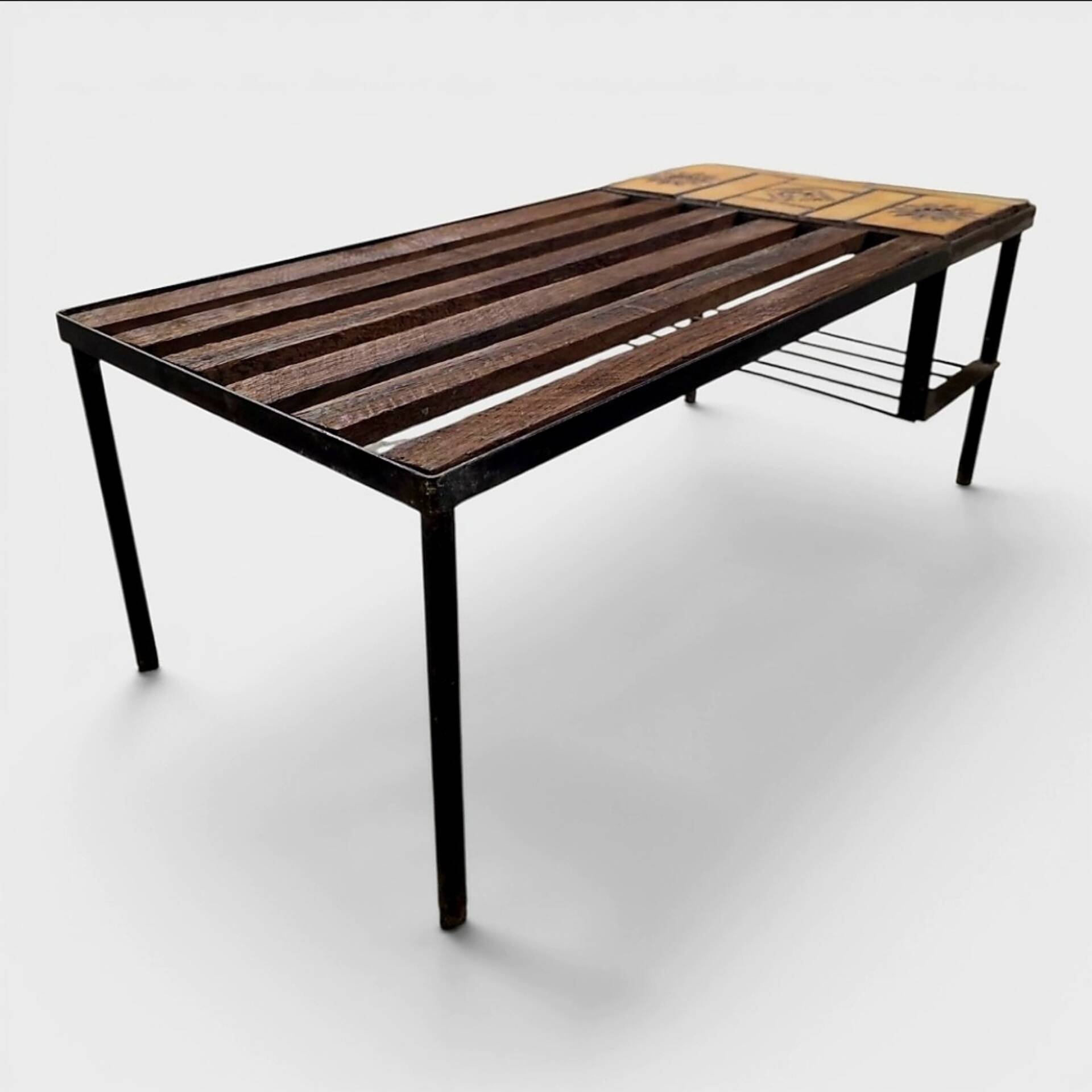 Table basse Roger Capron en céramique et bois – Circa 1960