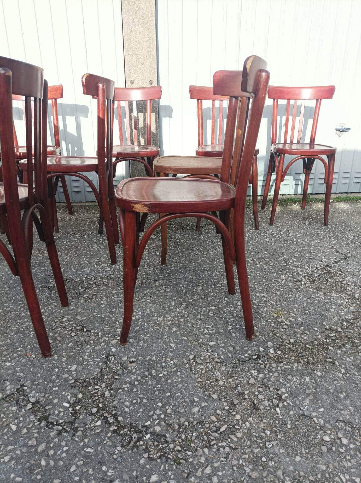 Bistro lot 9 tables and 16 chairs mahieu Jule bry