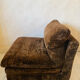 Chauffeuse vintage en velours chocolat