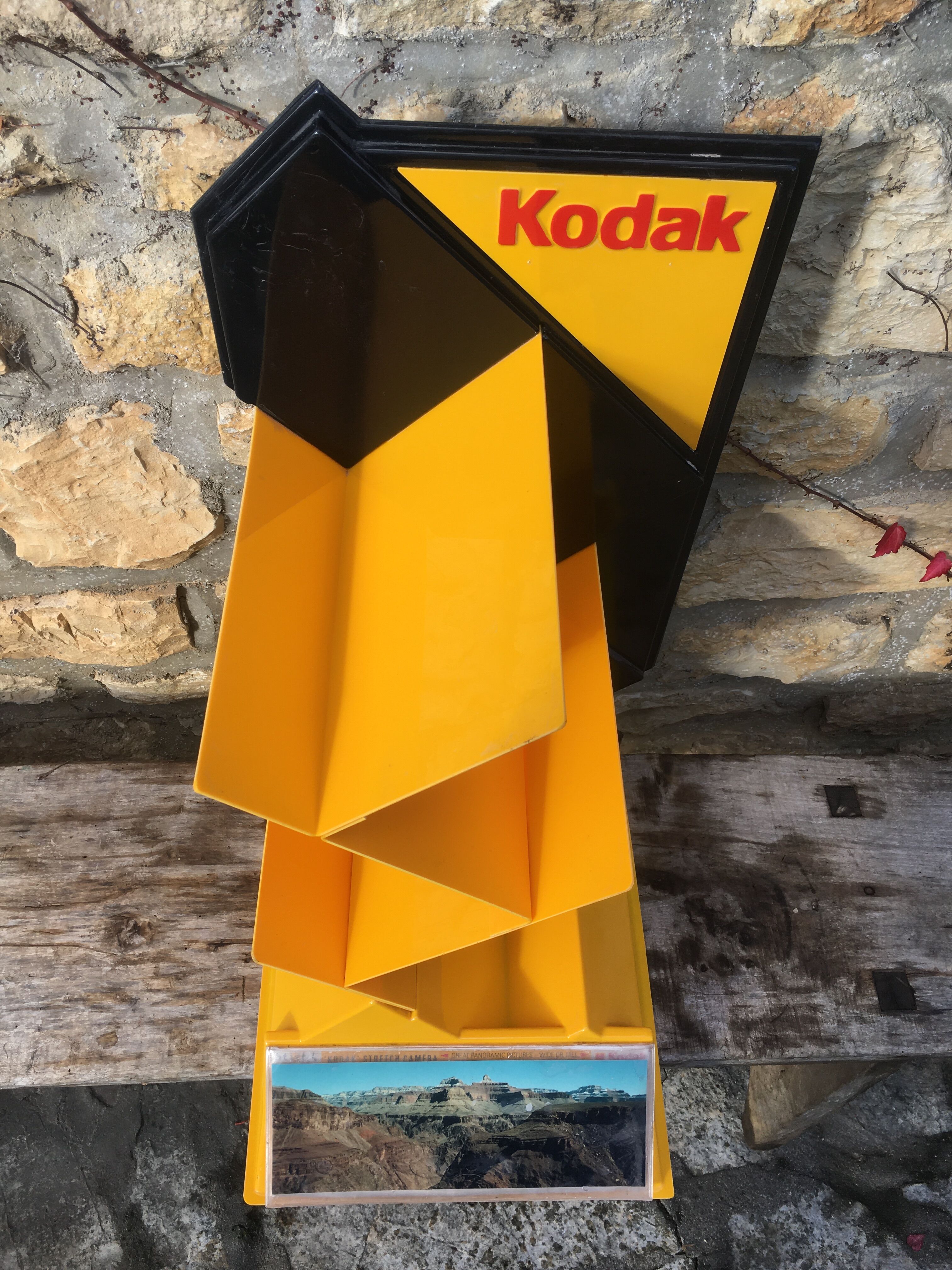 Kodak stretch camera display