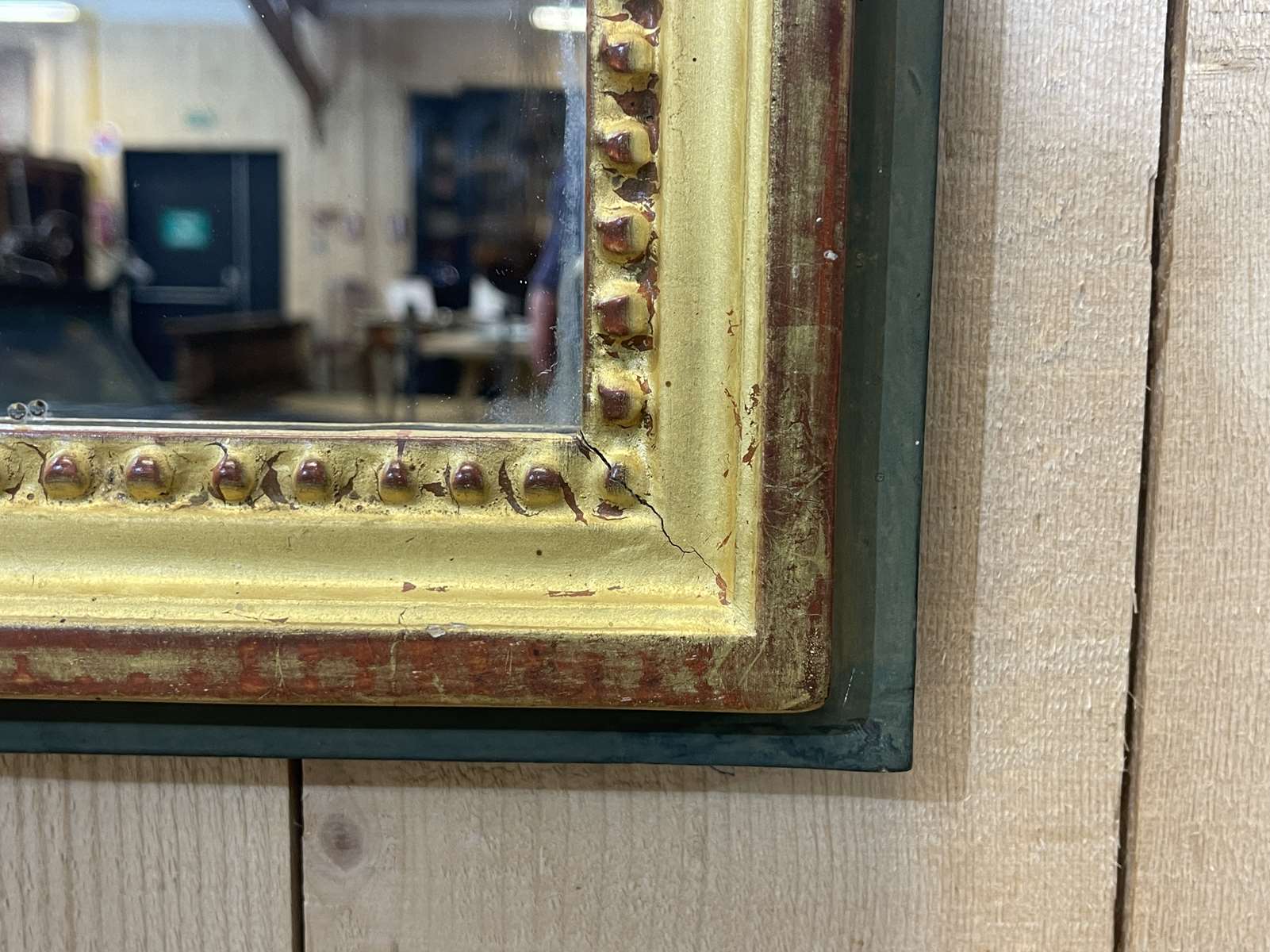 Mirror early twentieth in gilded wood