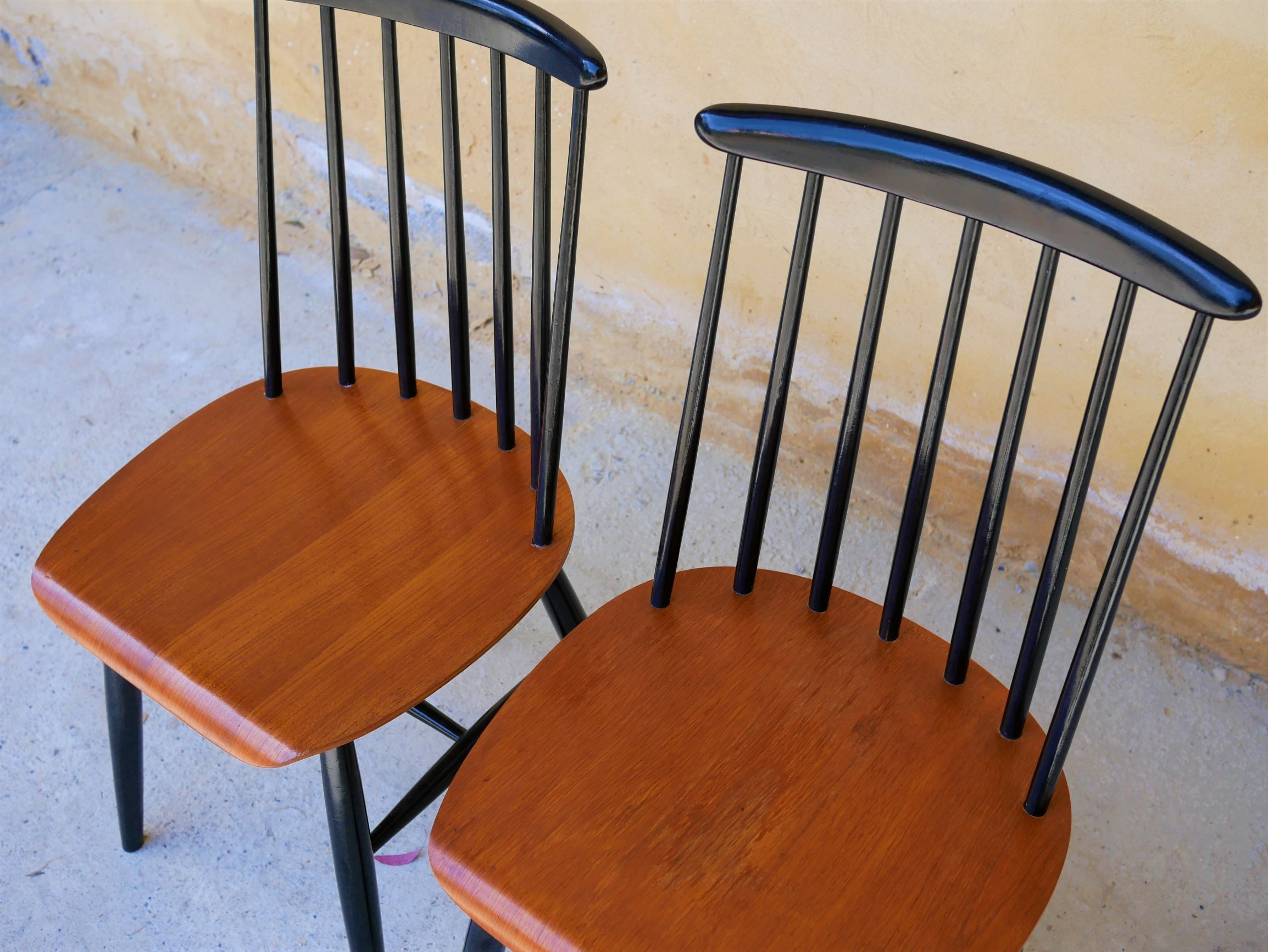 Chaise scandinave par I.Tapiovaara modèle « Fanett »