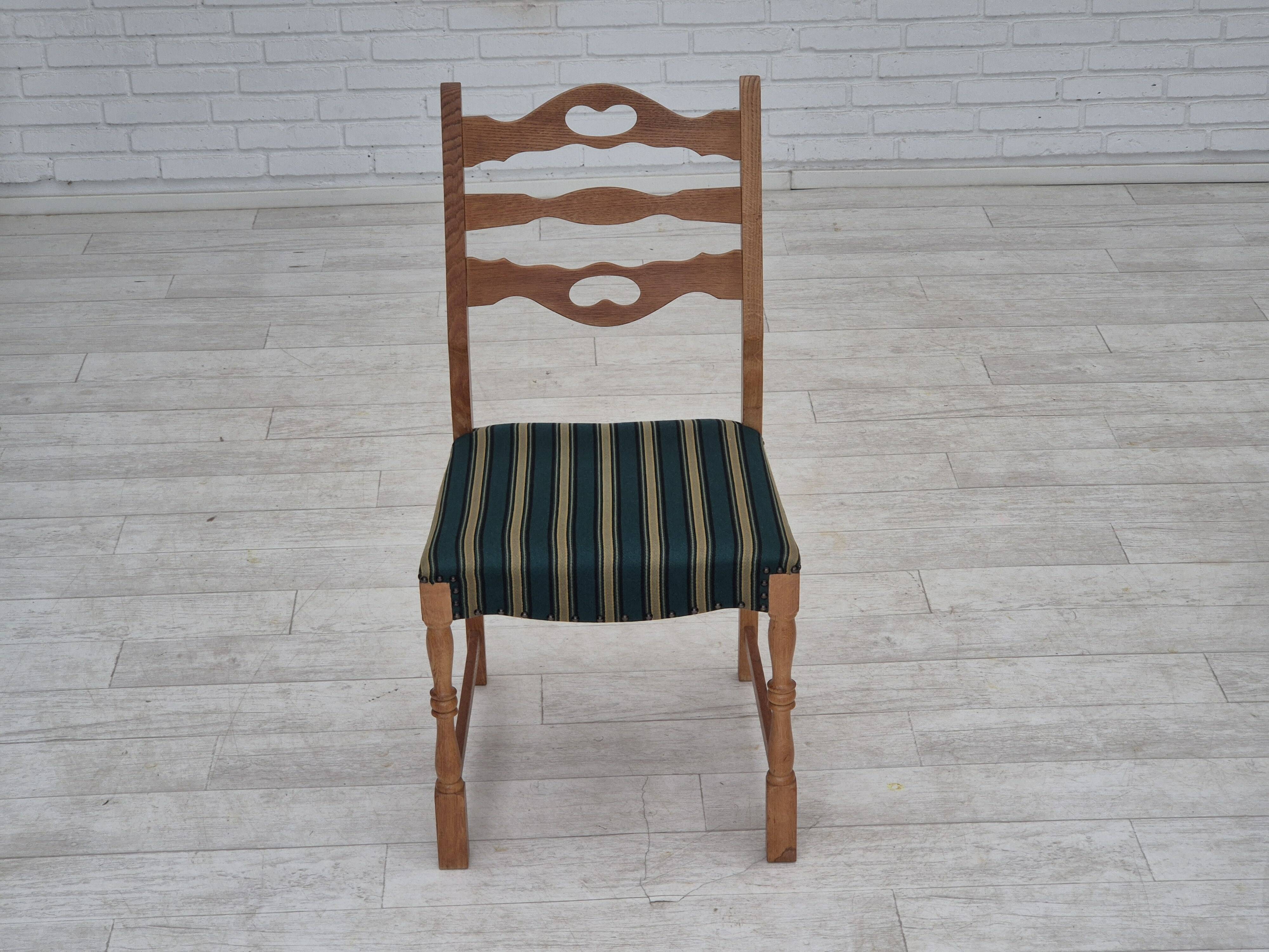 1970s, set of 6 Danish dining chairs, original condition, oak wood, furniture wool.