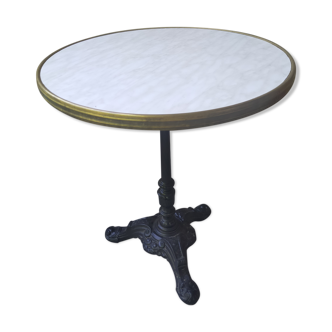 Table de bistrot