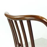 Ensemble de 4 chaises de salle à manger en chêne foncé courbé par Jitona, Tchécoslovaquie 1960