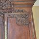 Armoire en chene sculptee du xviii ème siecle