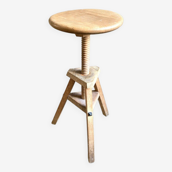 Tripod screw stool in light wood