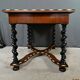 Table, bureau en marqueterie de bois précieux, époque Napoléon III, milieu XIXe