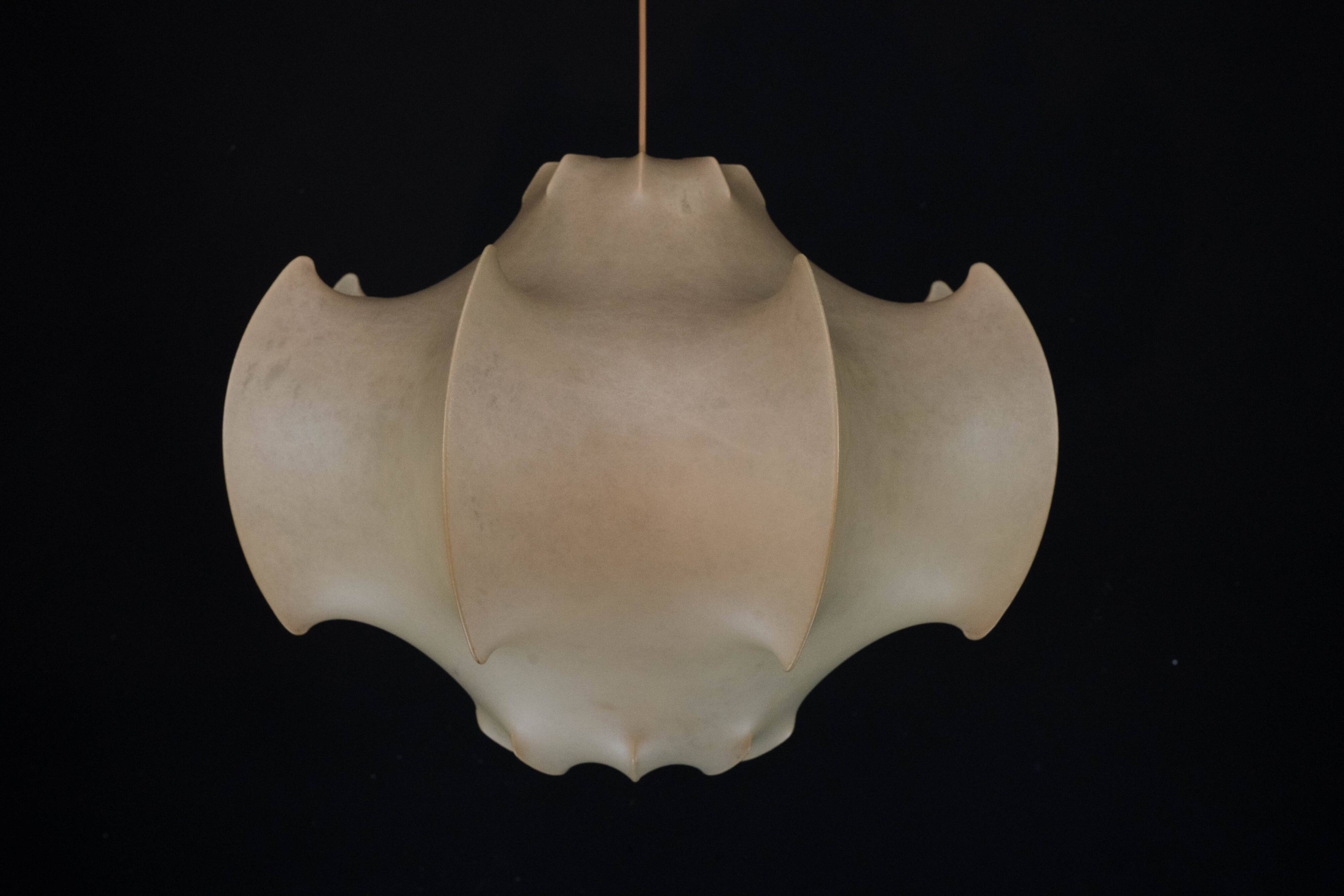 First Edition Viscontea Lamp by Achille and Pier Giacomo Castiglioni for Fl