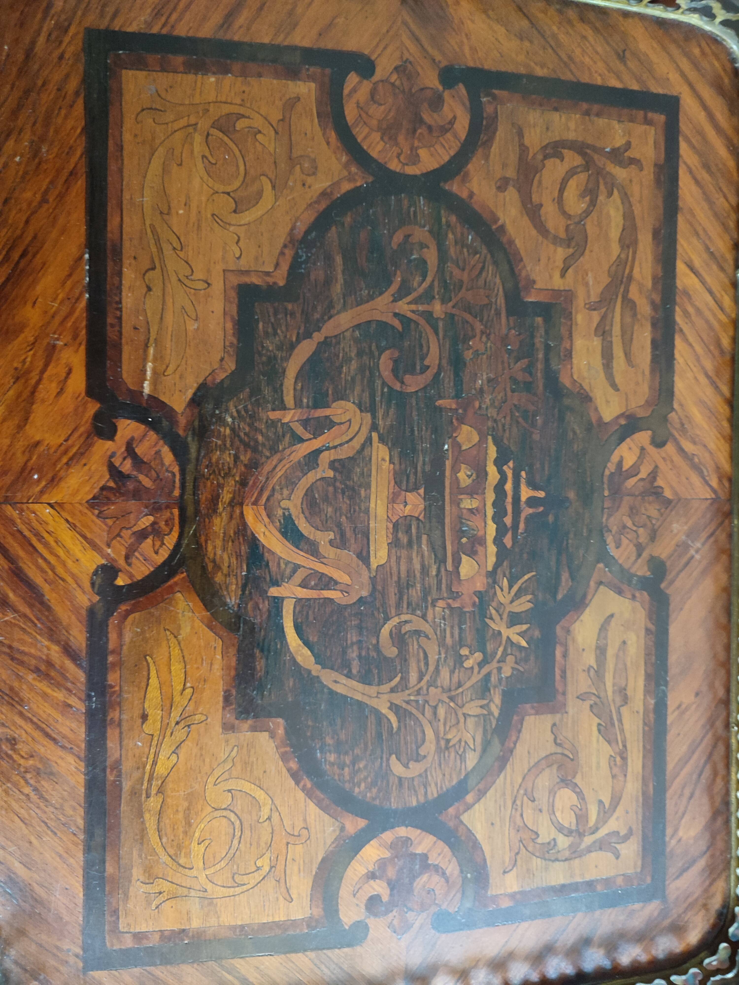 Harness serves Napoleon lII inlaid