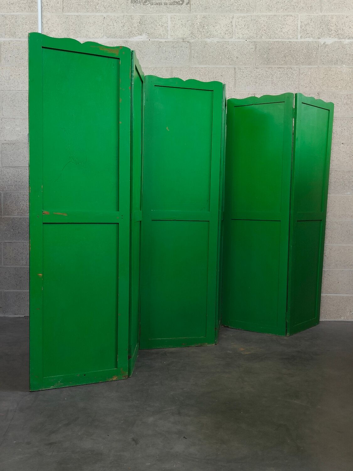 Bohemian wooden screen green bottle year 60s