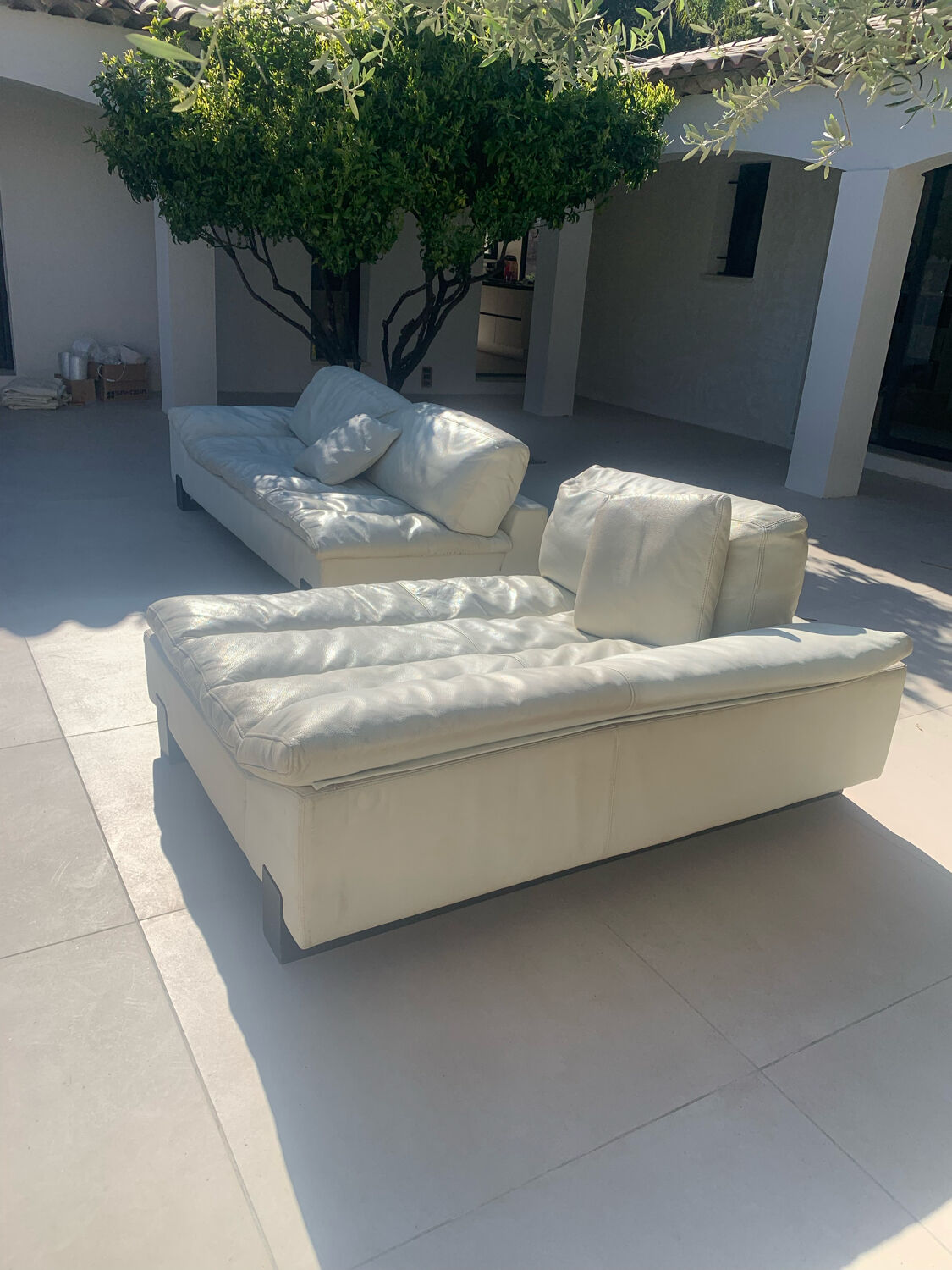 Casanova leather sofa