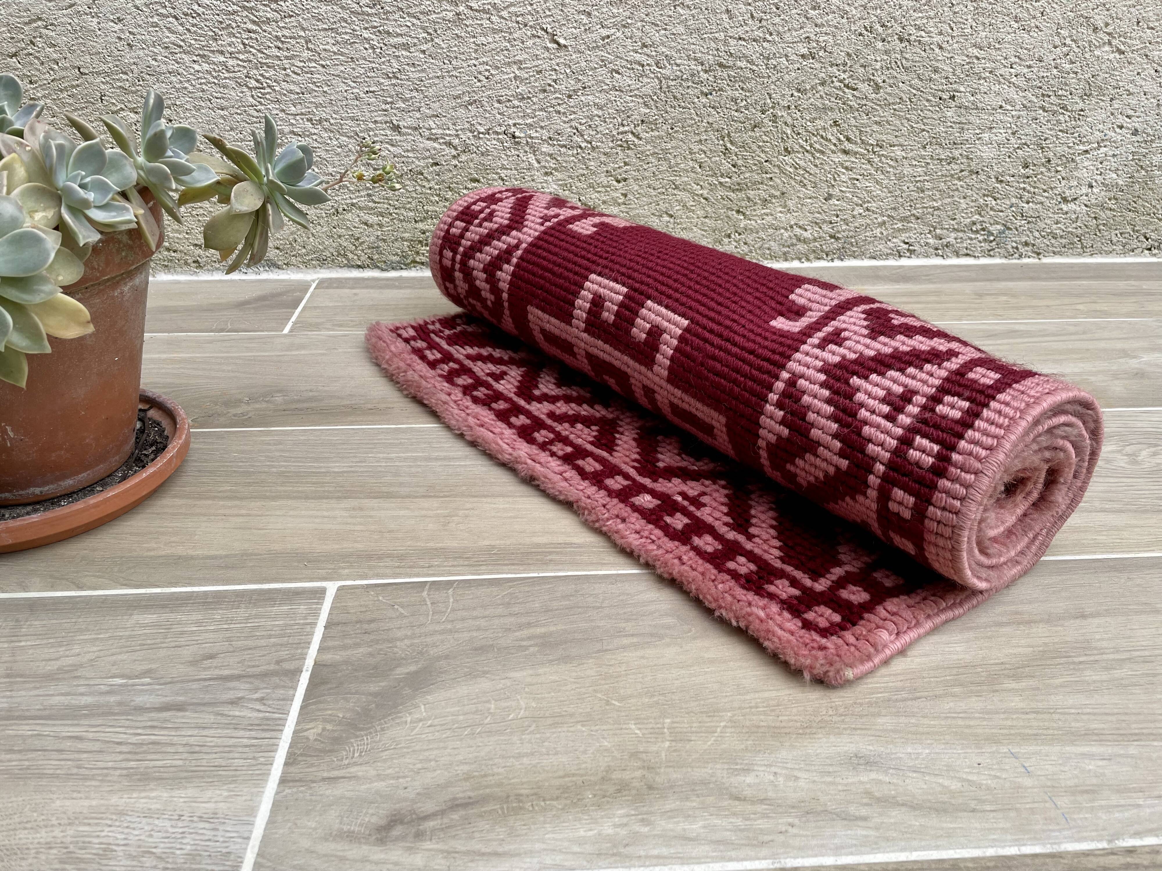 Pure Wool Rug 70s – 126x57cm