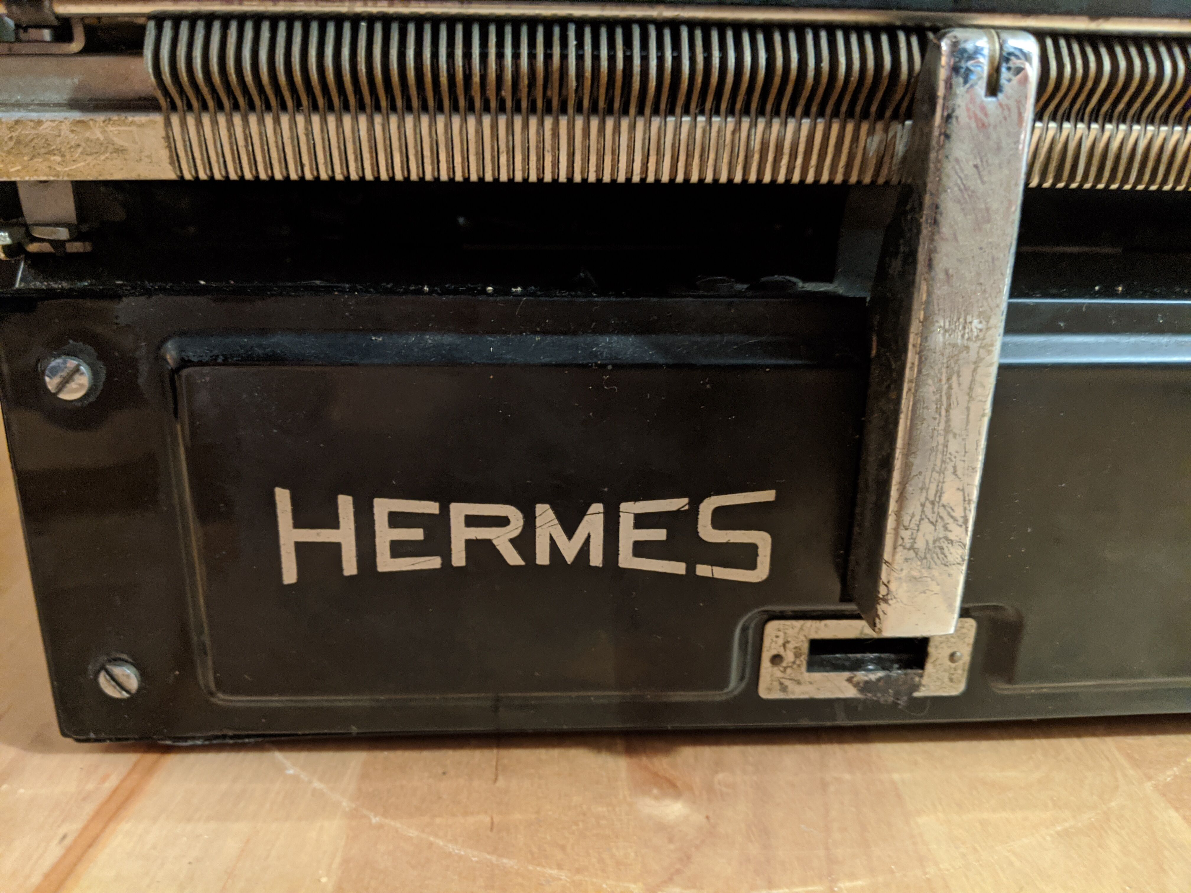 Vintage Hermes typewriter 2000