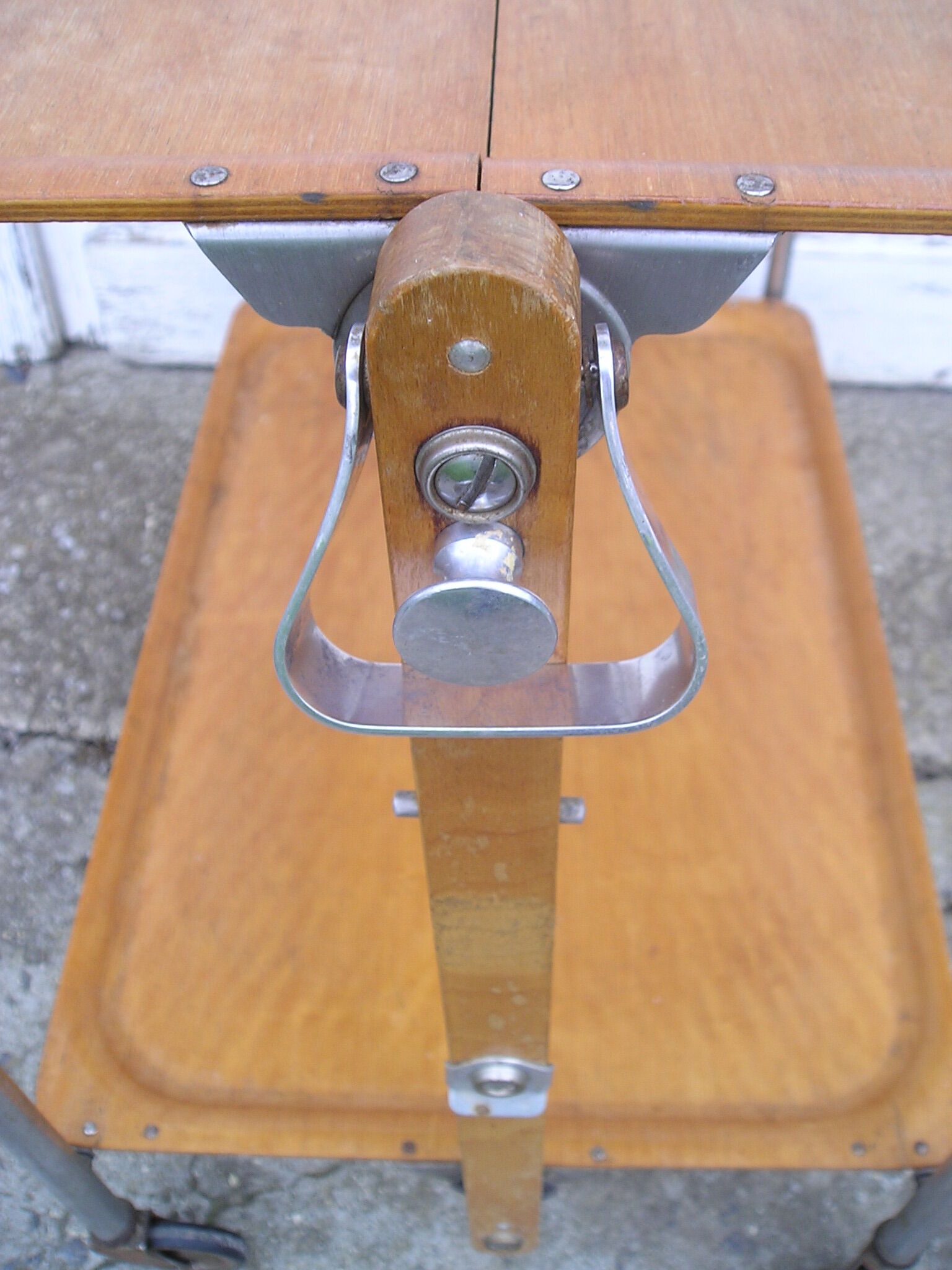 Textable folding serving table 1950