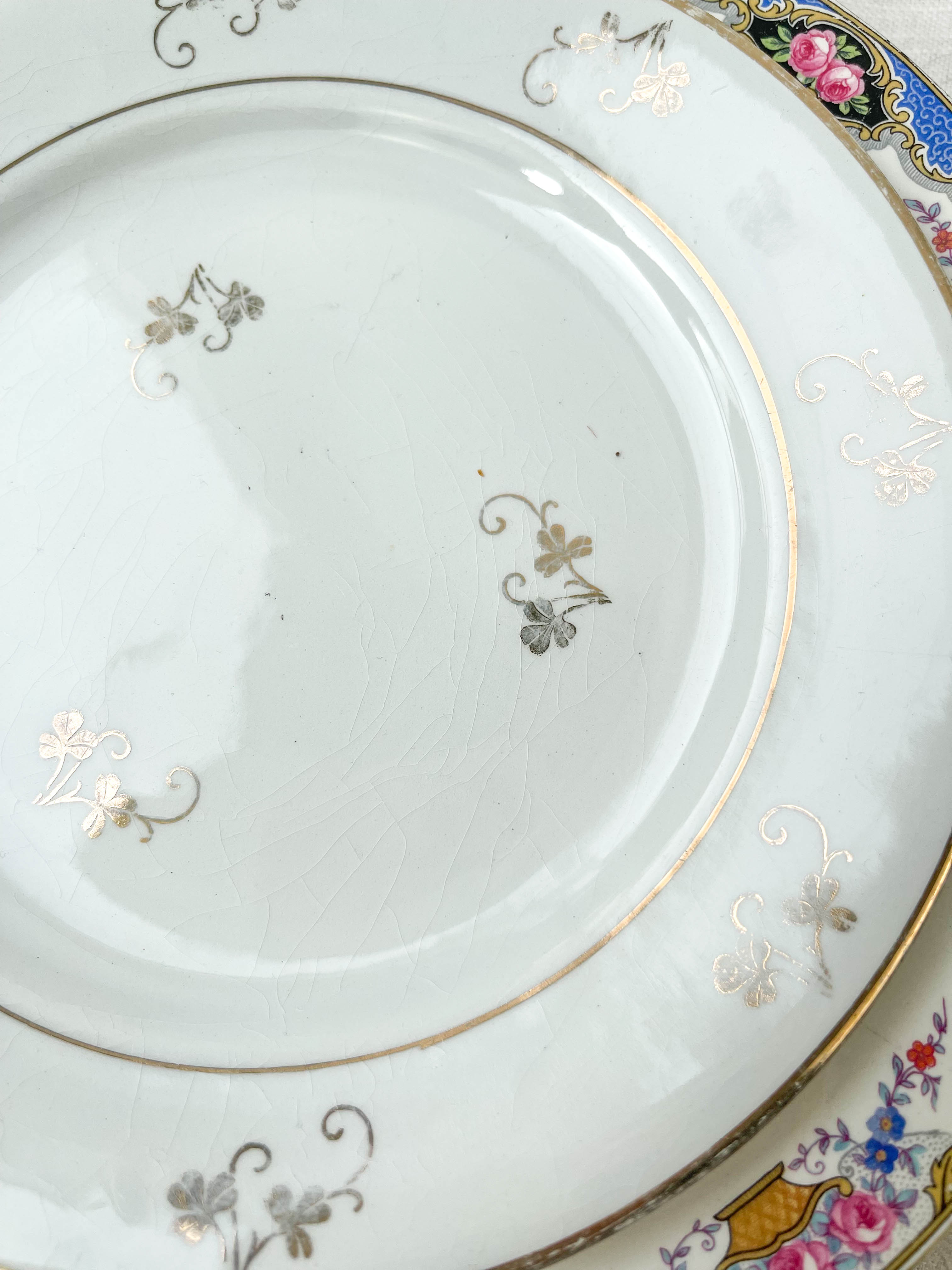 Set of 6 porcelain plates and 6 small mismatched vintage plates ~ Dinner service for 6 people ~