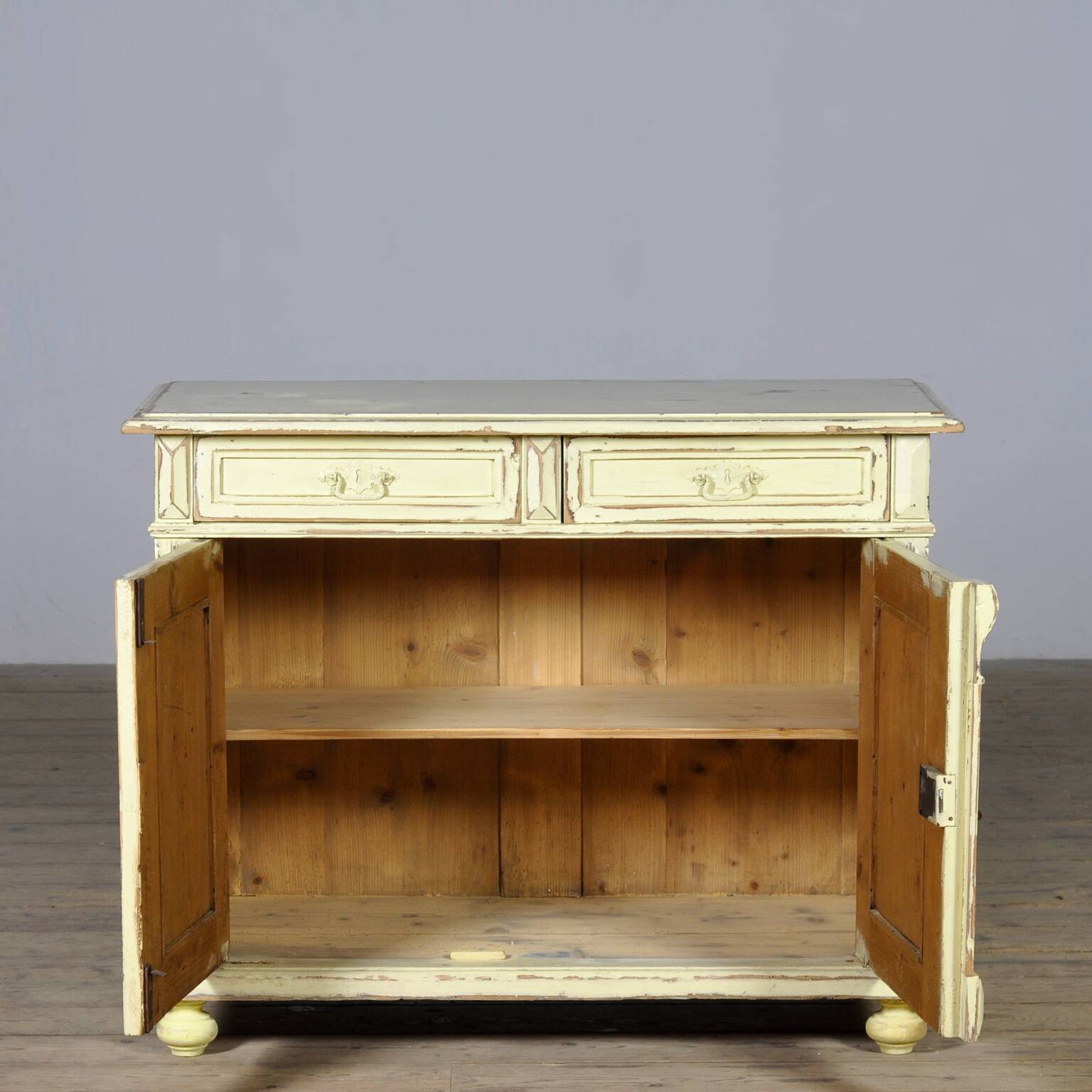 Buffet ancien en pin, vers 1910