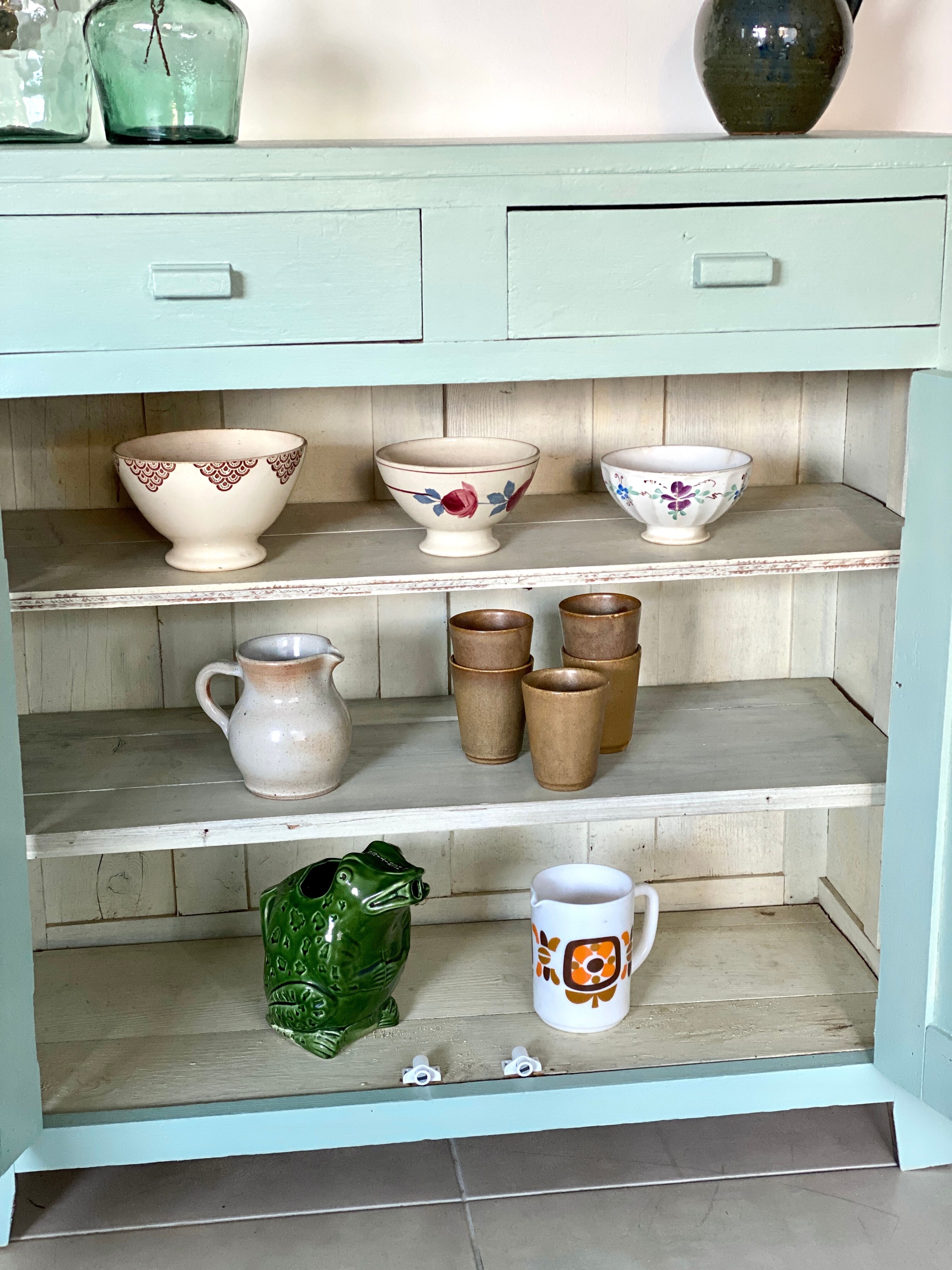 Parisian buffet green mint