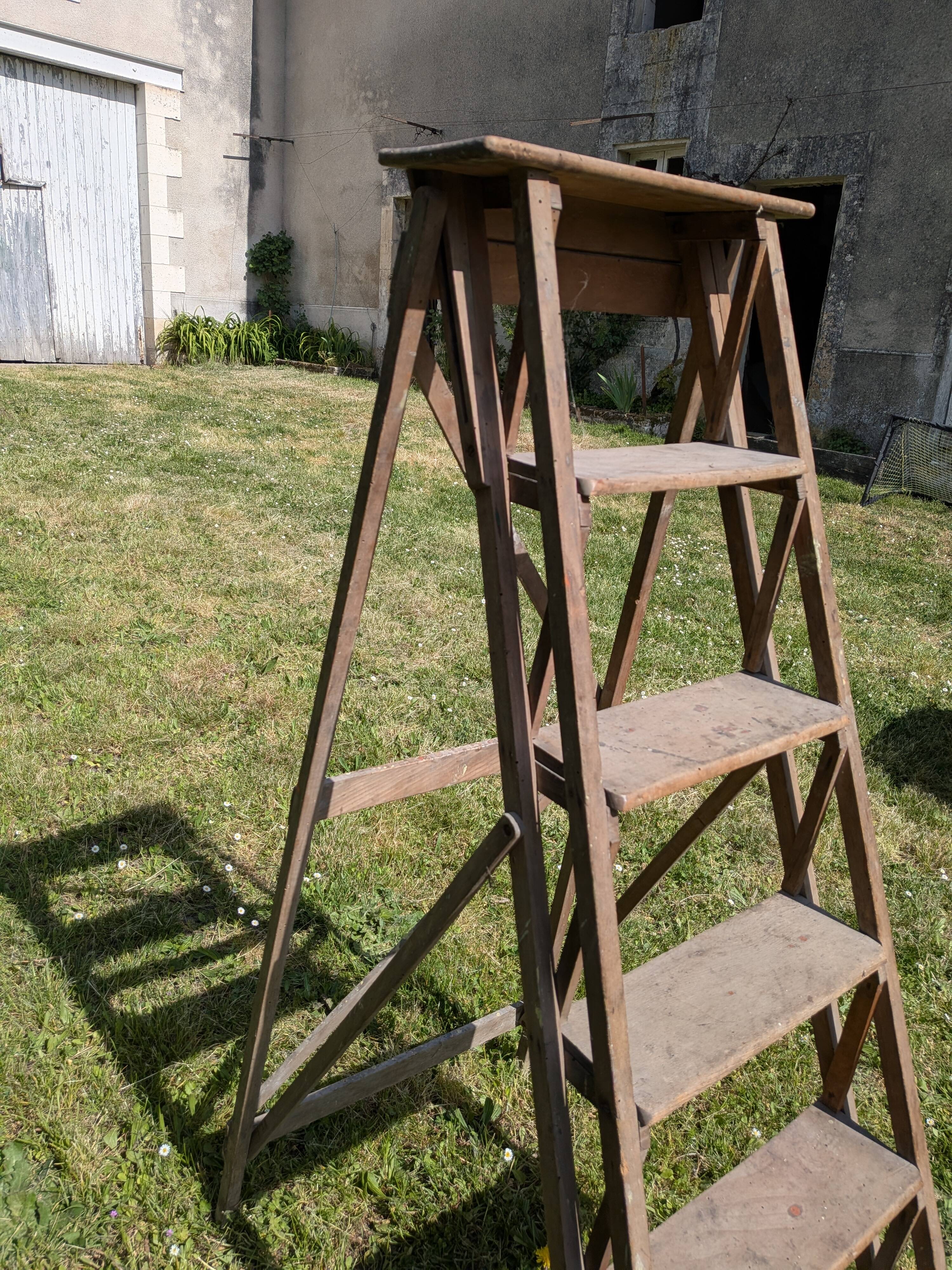 Old 5-step stool