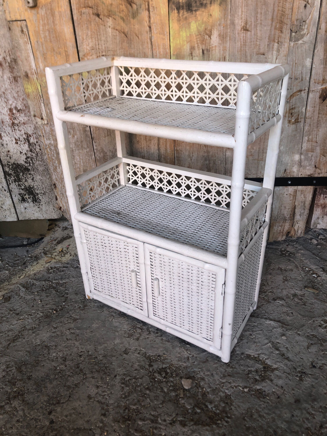 Lot 3 meubles commodes rotin blanc vintage