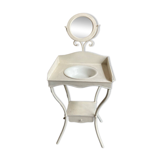 Wrought iron hairdresser