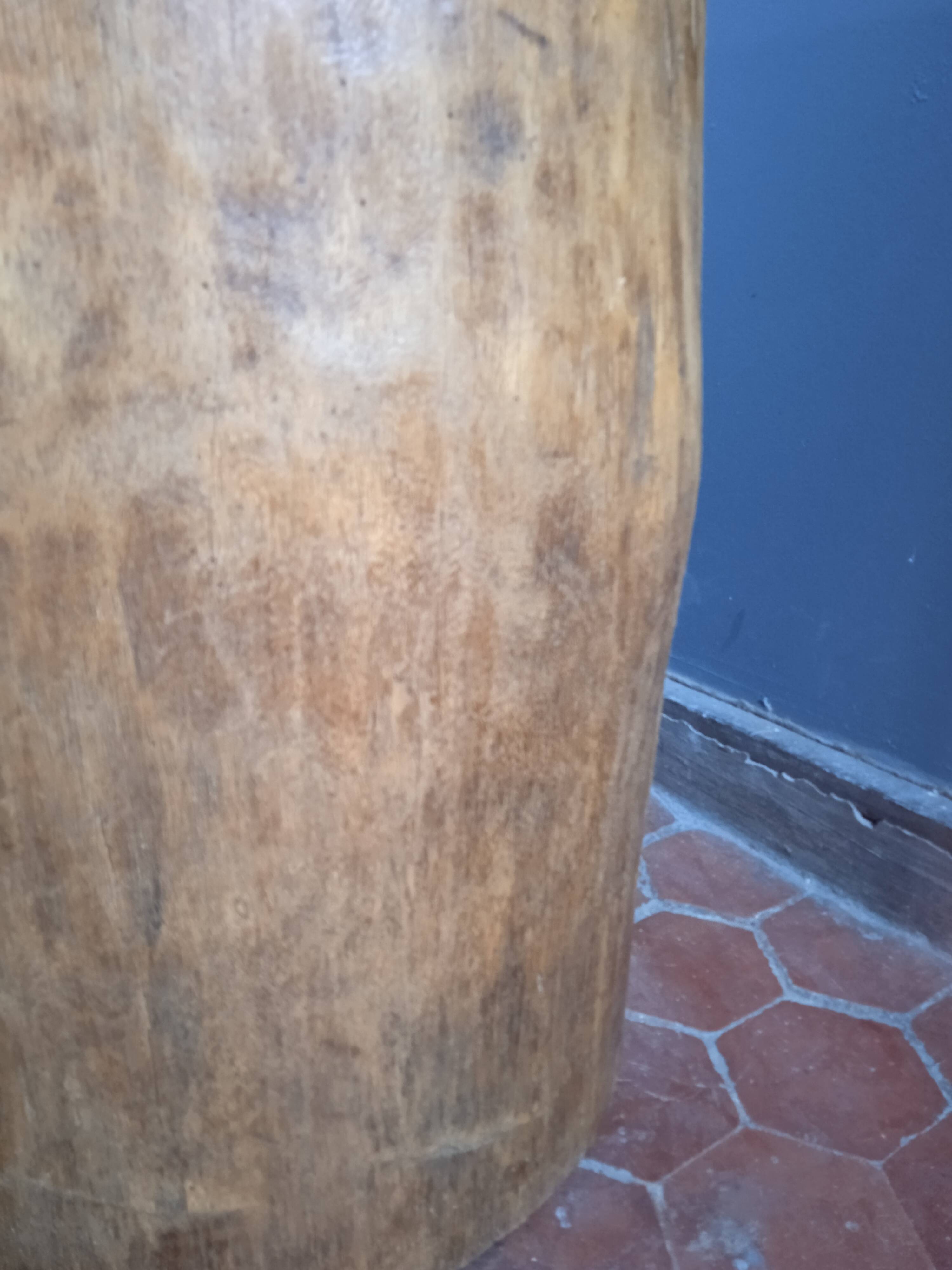 Hollow palm tree trunk; Mini bar; bedside table; occasional furniture; corner furniture;