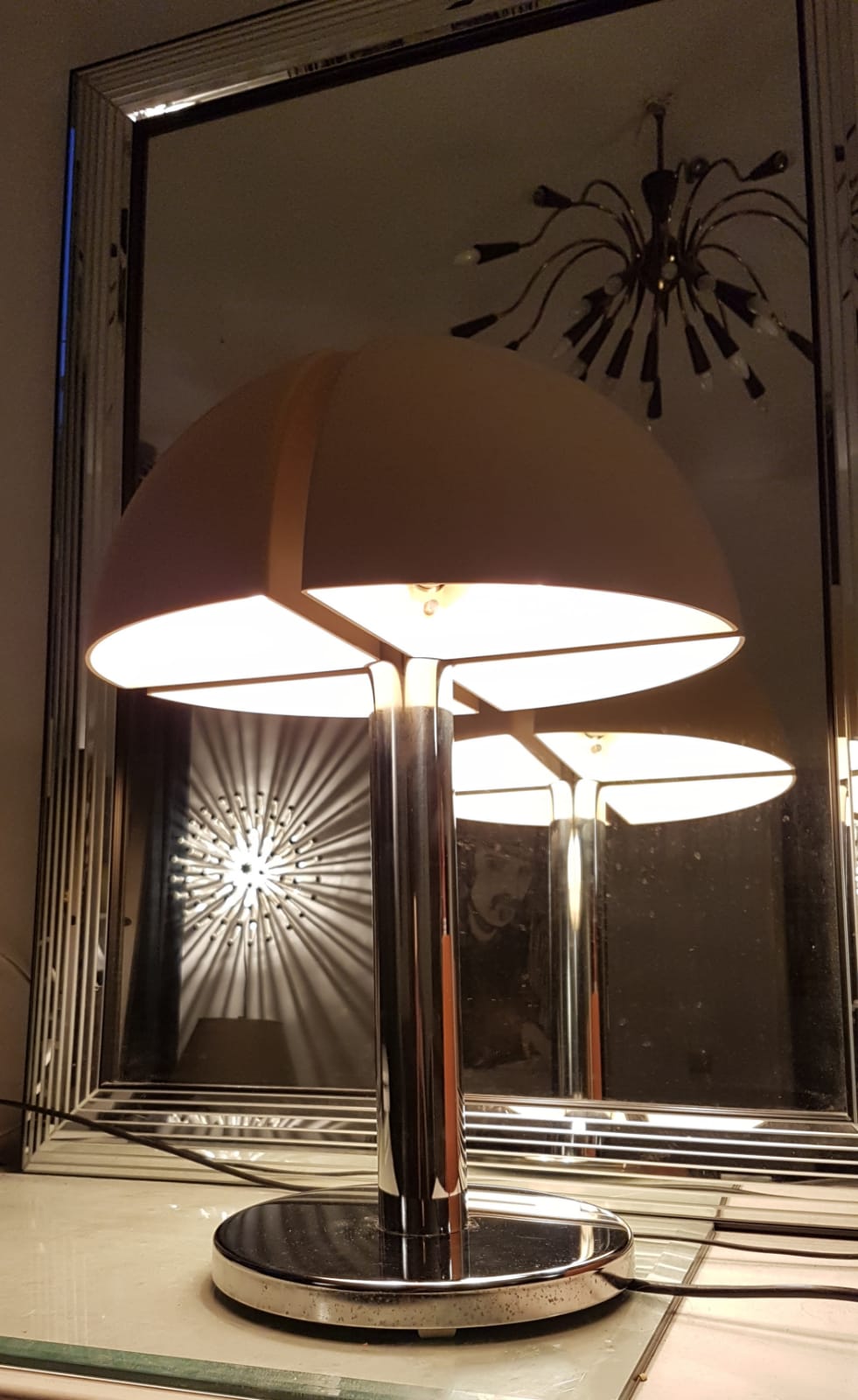 Vintage large Raak mushroom desk lamp 'Octavo'  Space Age, 1970s