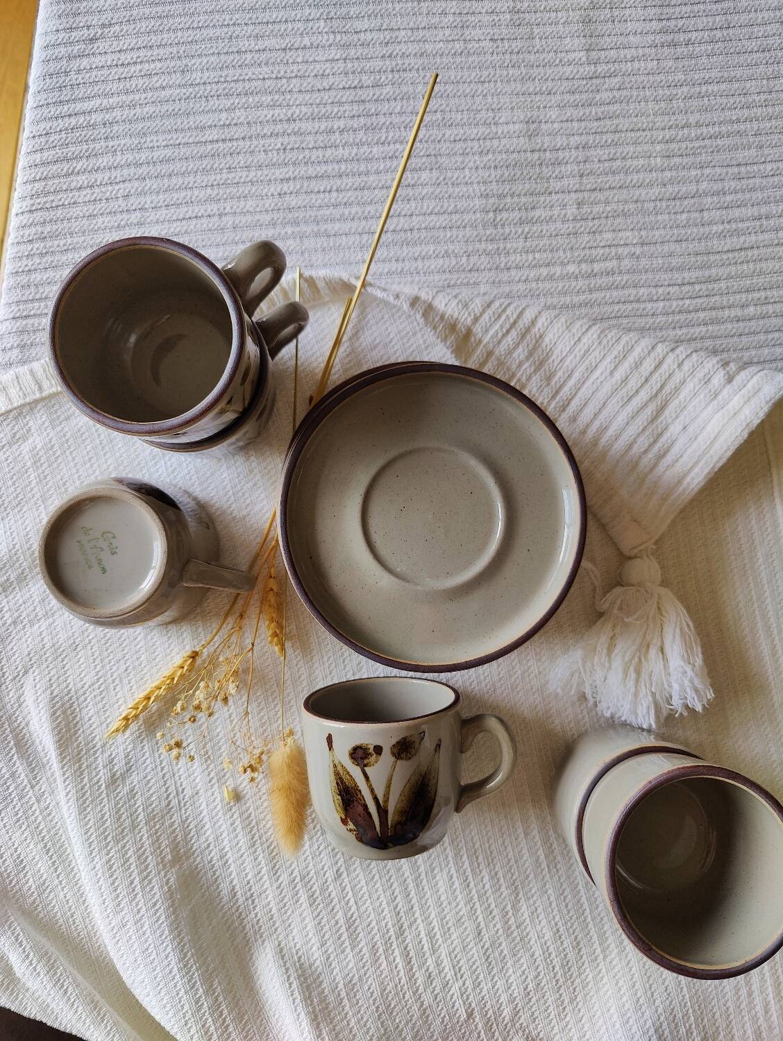 Arnon stoneware service