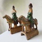 Tuile faitière équestre terre cuite époque Ming