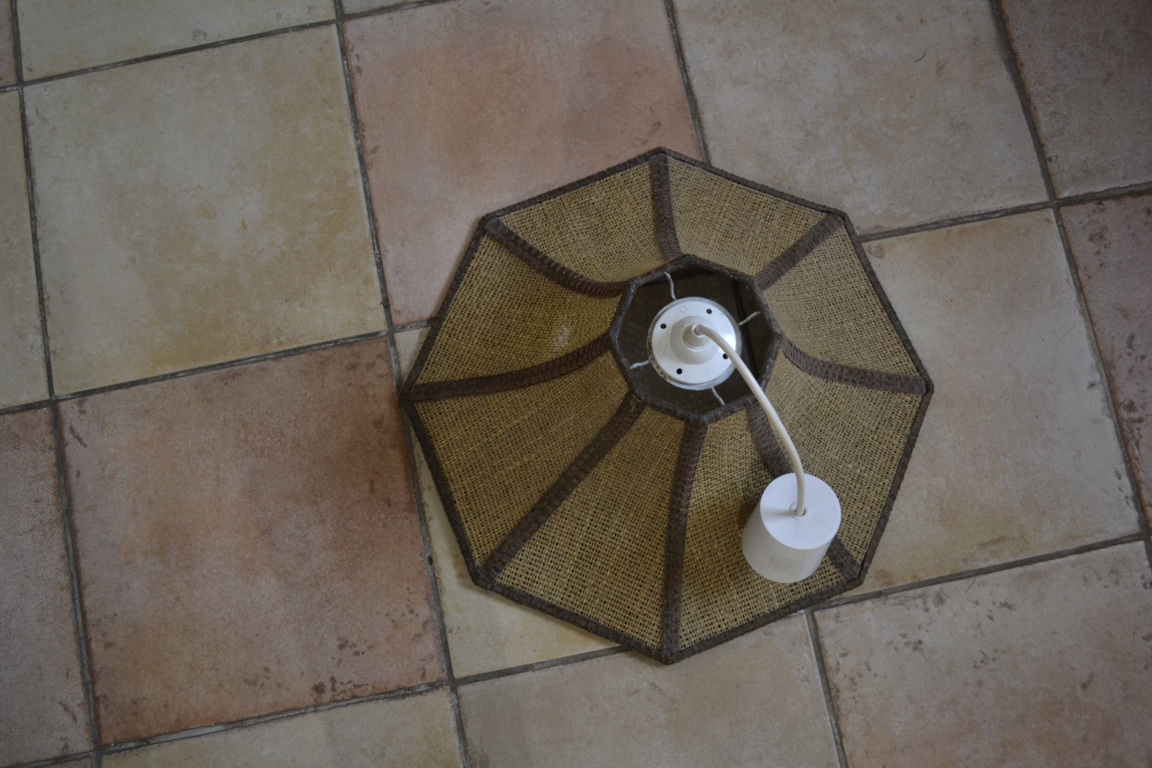 Cane umbrella suspension