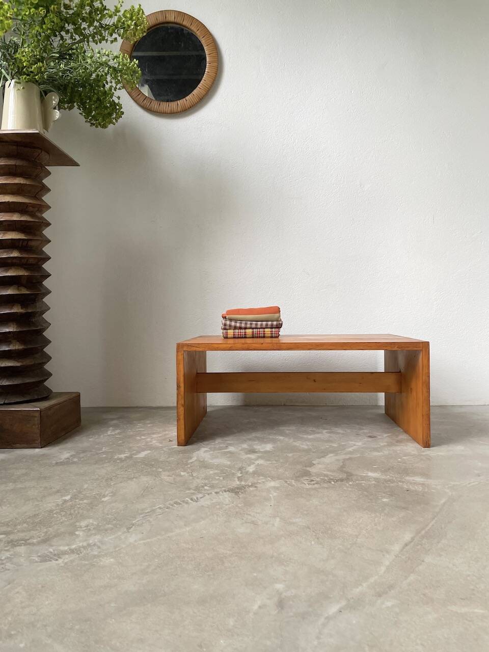 Maison Regain pine coffee table