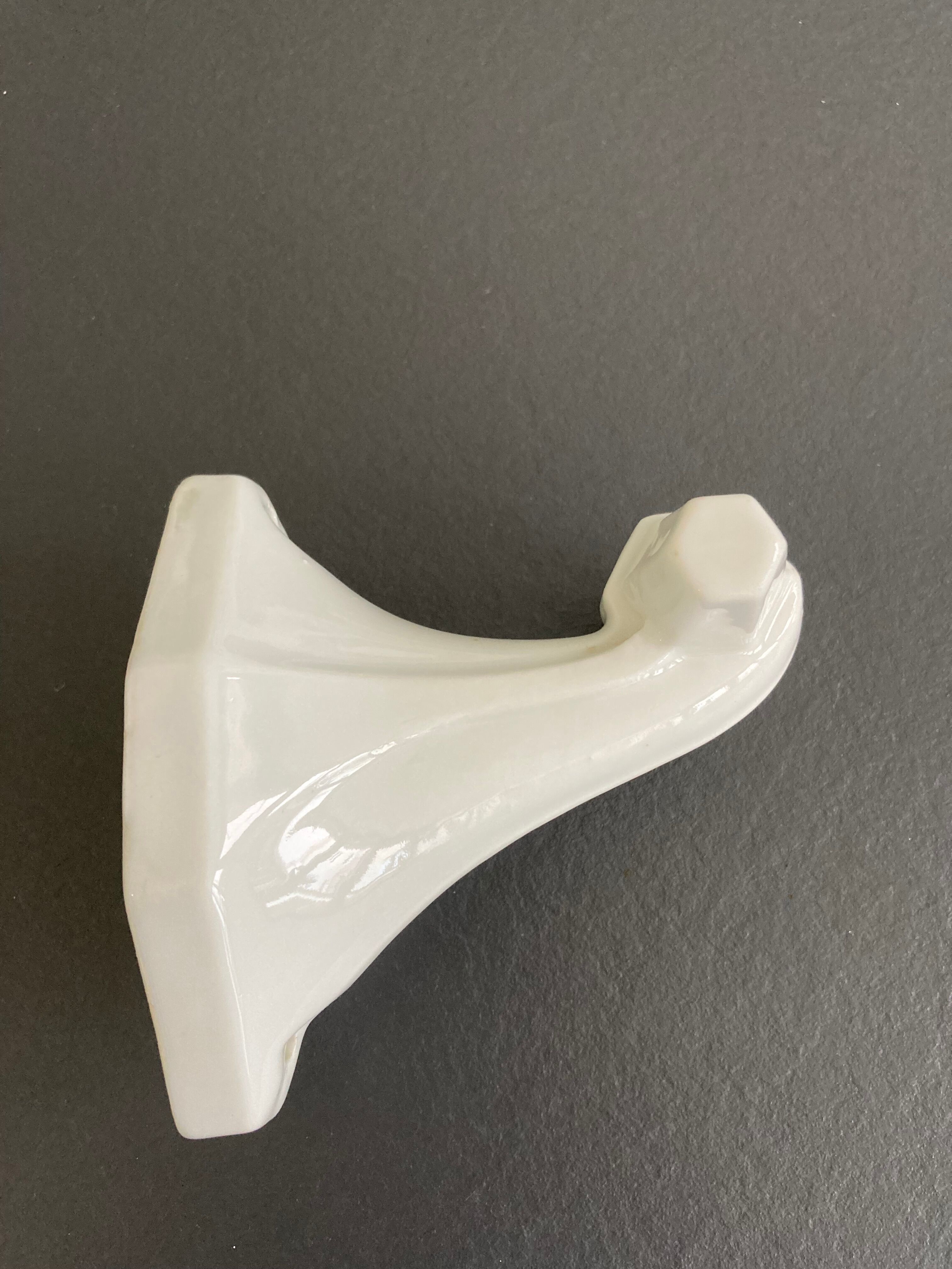 patère art déco en porcelaine