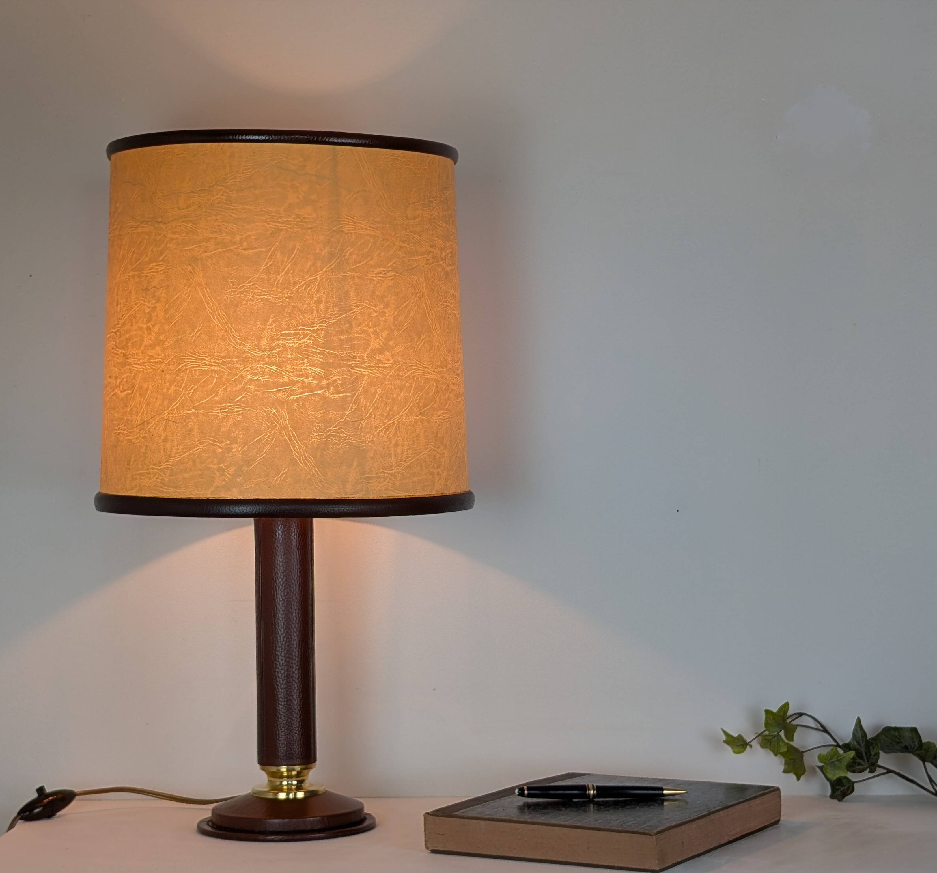 Le Tanneur leather lamp
