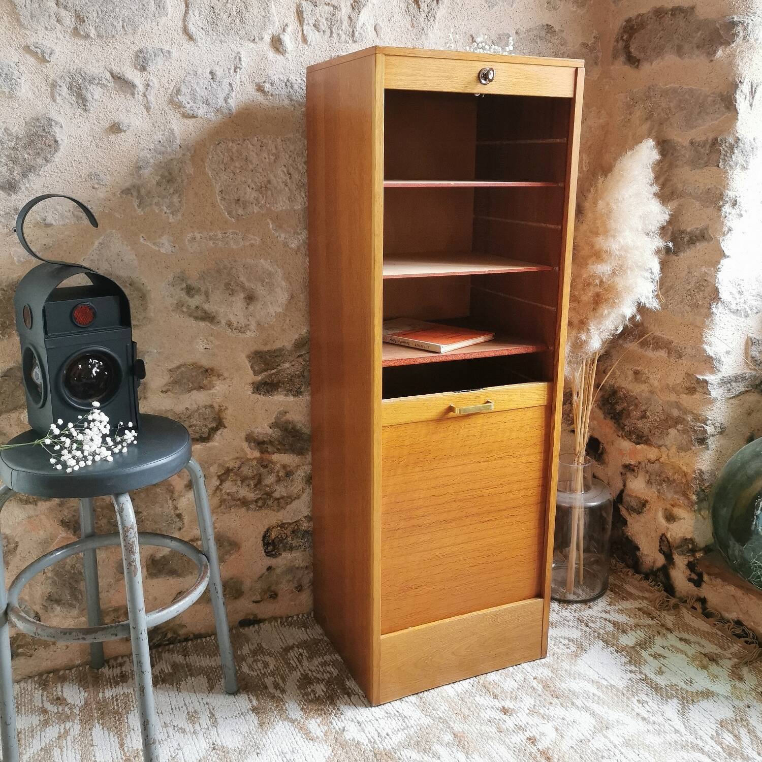 Meuble de bureau vintage, classeur à rideaux 1960