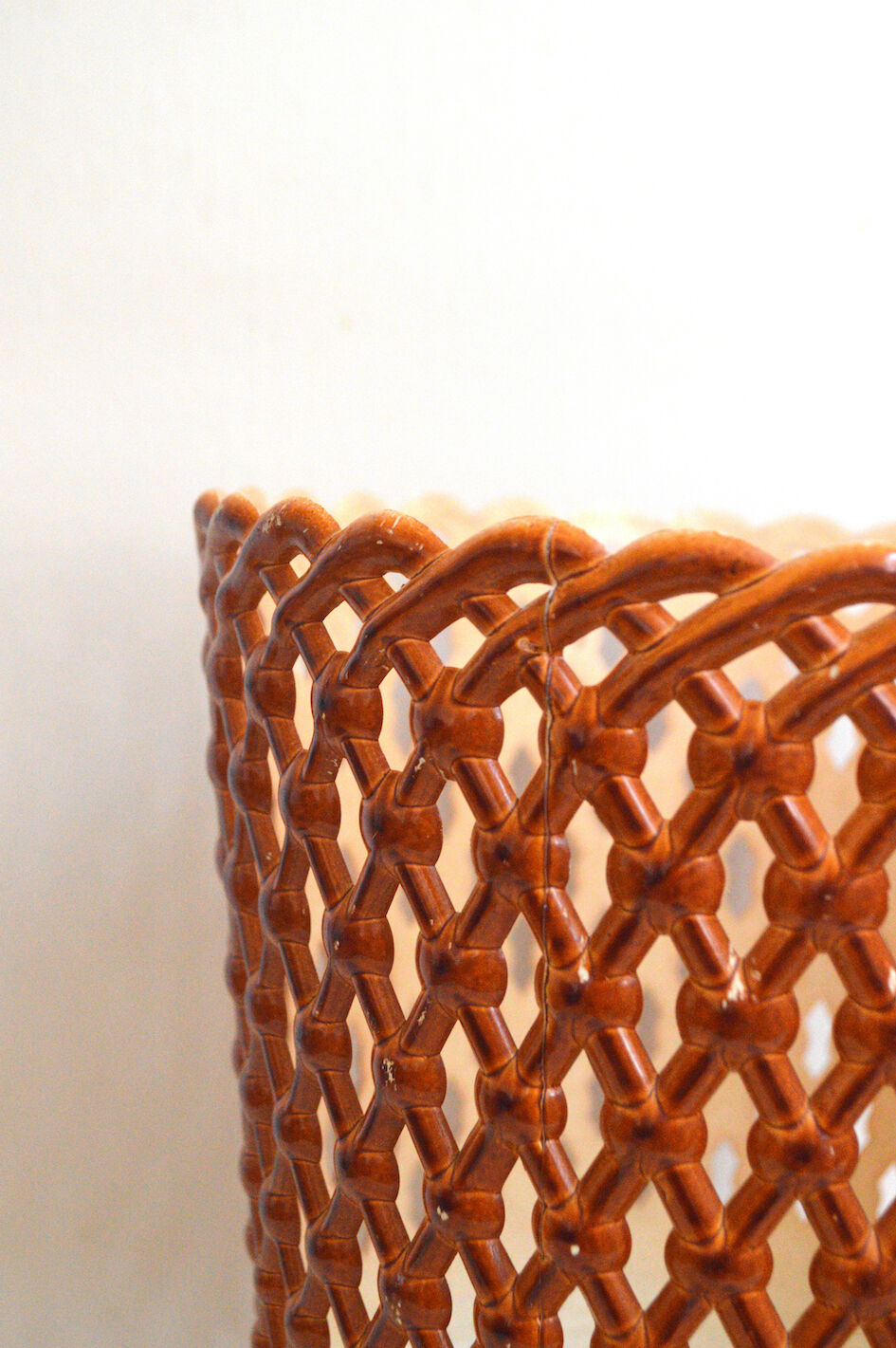 Vintage openwork pot cover